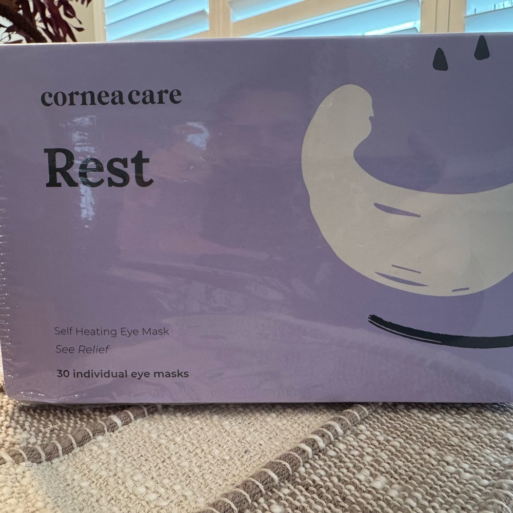 Rest self-heating warm eye compresses by Cornea Care. New box of 30, expire 5/26
